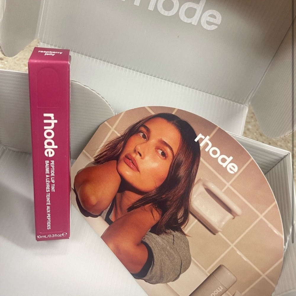 Rhode Peptide Lip tint Raspberry